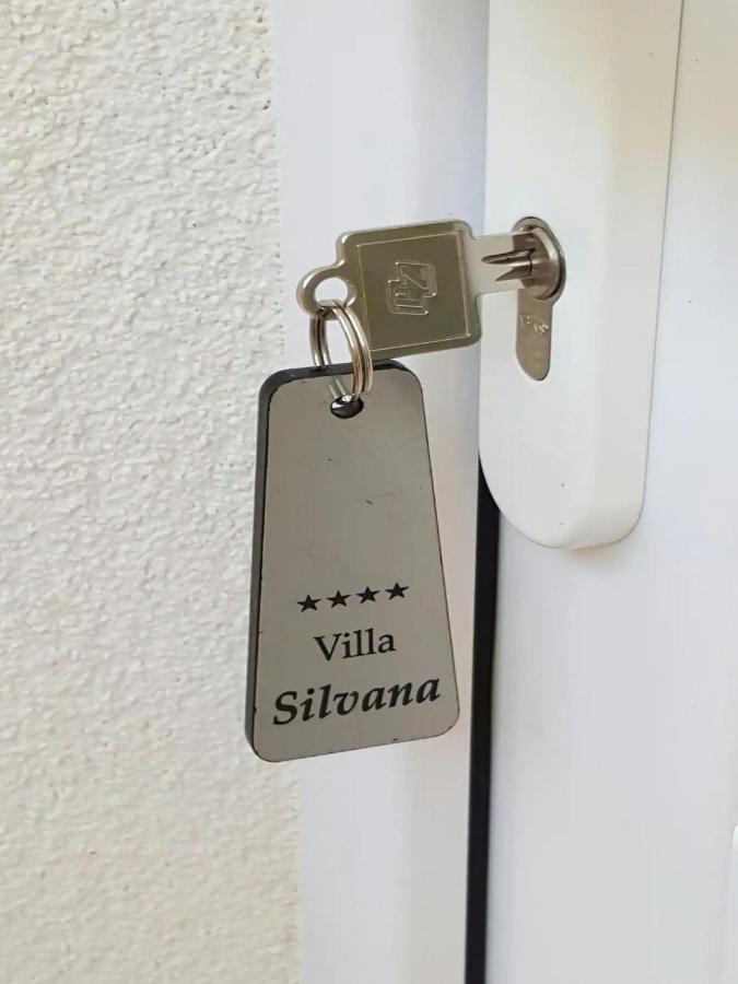 Apartments Villa Silvana Mlini Habitación foto